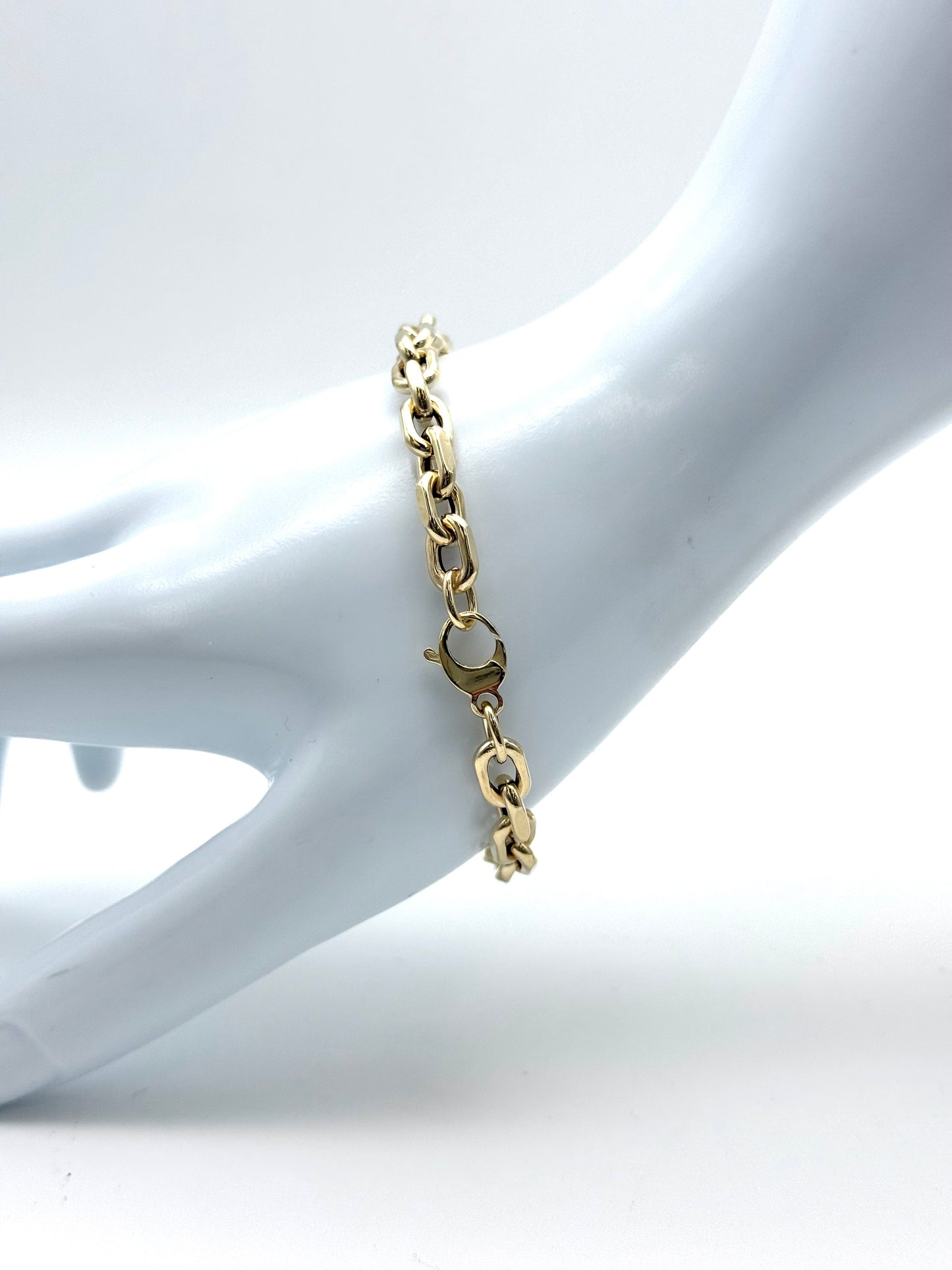 14K Solid Gold Thick Flat Cable Chain Bracelet