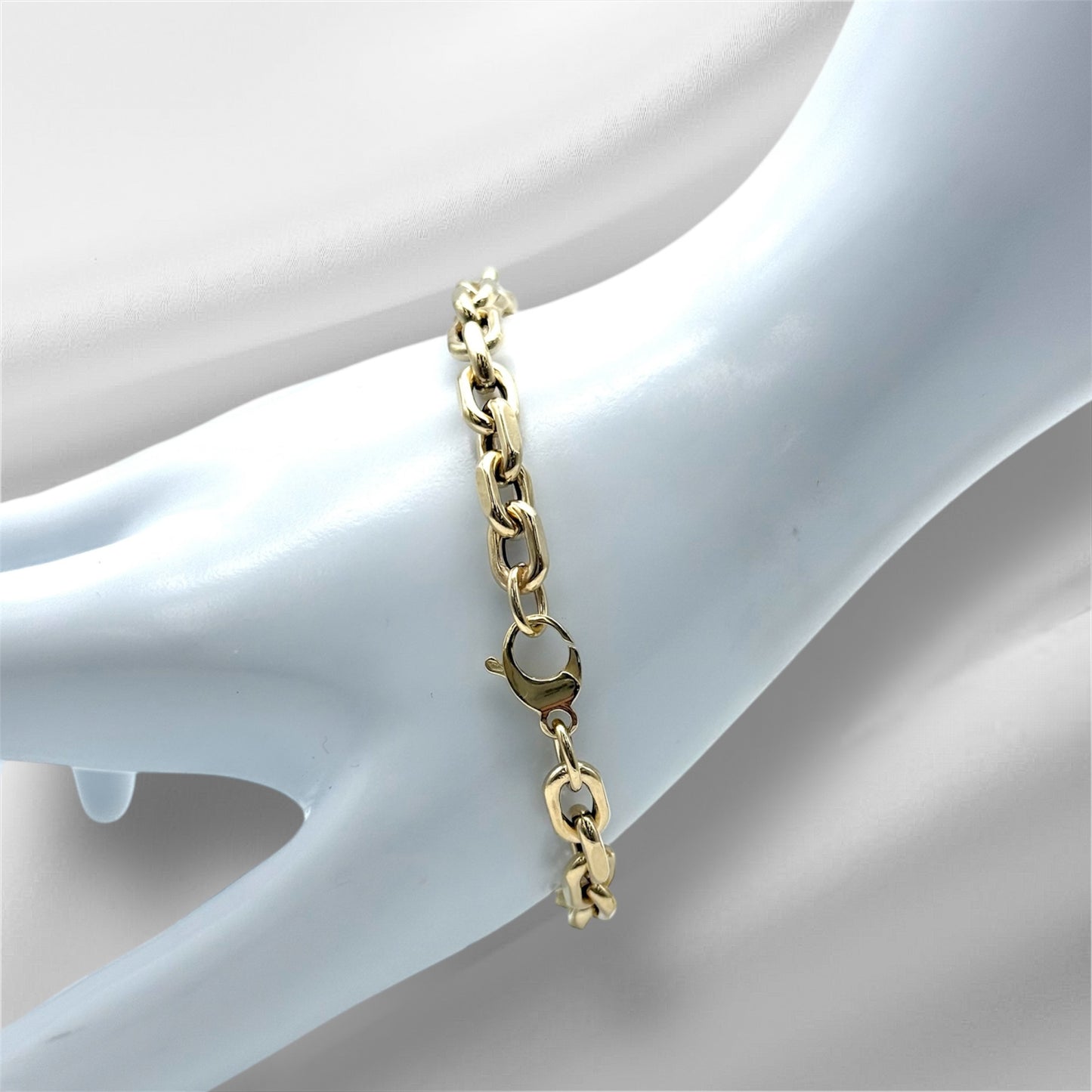 14K Solid Gold Thick Flat Cable Chain Bracelet