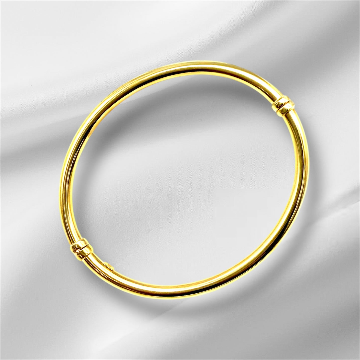 14K Solid Gold Round Bangle
